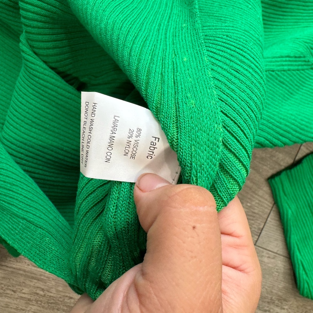 FINAL SALE✨

🌸BOUTIQUE pine green dress ✨ - Picture 13 of 15